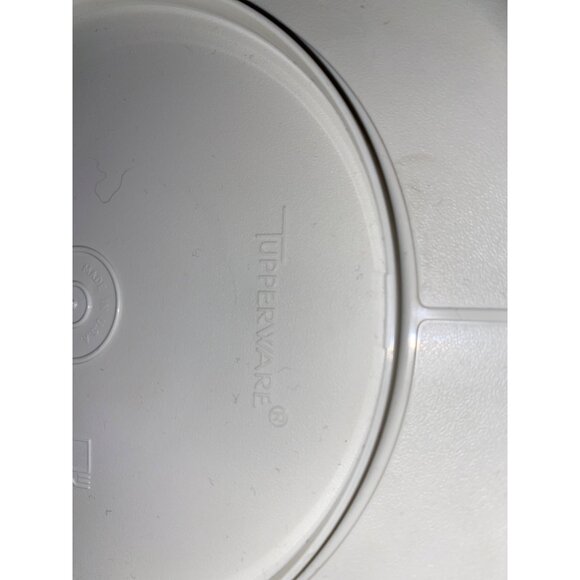 Vintage Tupperware Divided Serving Bowl and Lid 1708-6 Used - Picture 10 of 15